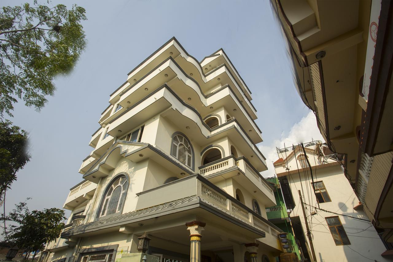 Oyo 145 Sirahali Khusbu Hotel &Lodge Katmandu Zewnętrze zdjęcie